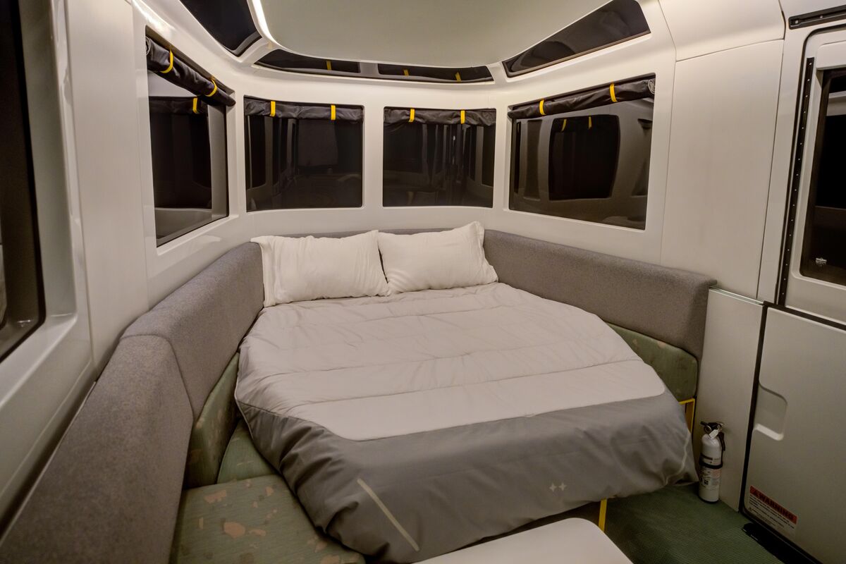 Custom Bedding Kit